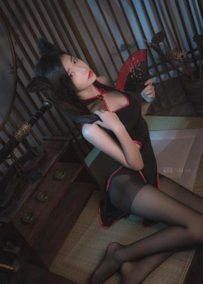 小莹的乳液计未删减全文视频