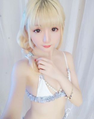 丰满的继母2