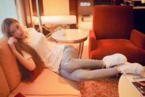 在世界尽头咏唱恋曲的少女