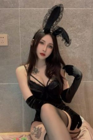 金刚杵汆肉莲这句话有诗吗