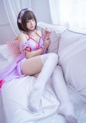 男同桌含着我的奶边摸边做l