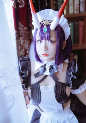 紧身衣女郎
