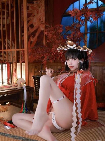 调教放荡丝袜美腿老师的导演是谁